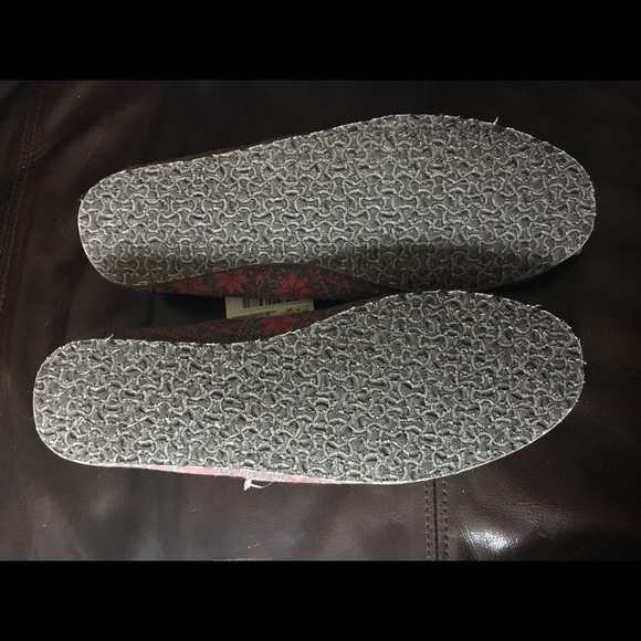 Toms classic red snowflakes - Picture 2 of 4